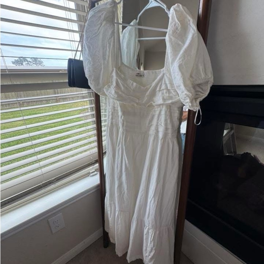 White Puff Sleeve Dress